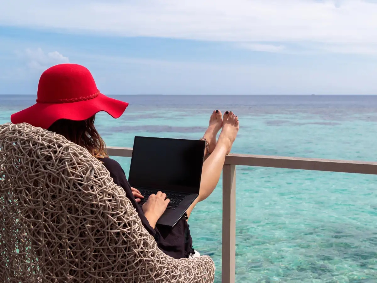 How to Decide Between Two Job Offers