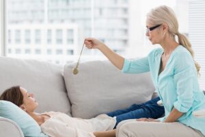 Science Says Hypnotherapy Works But Only If You Ask This First